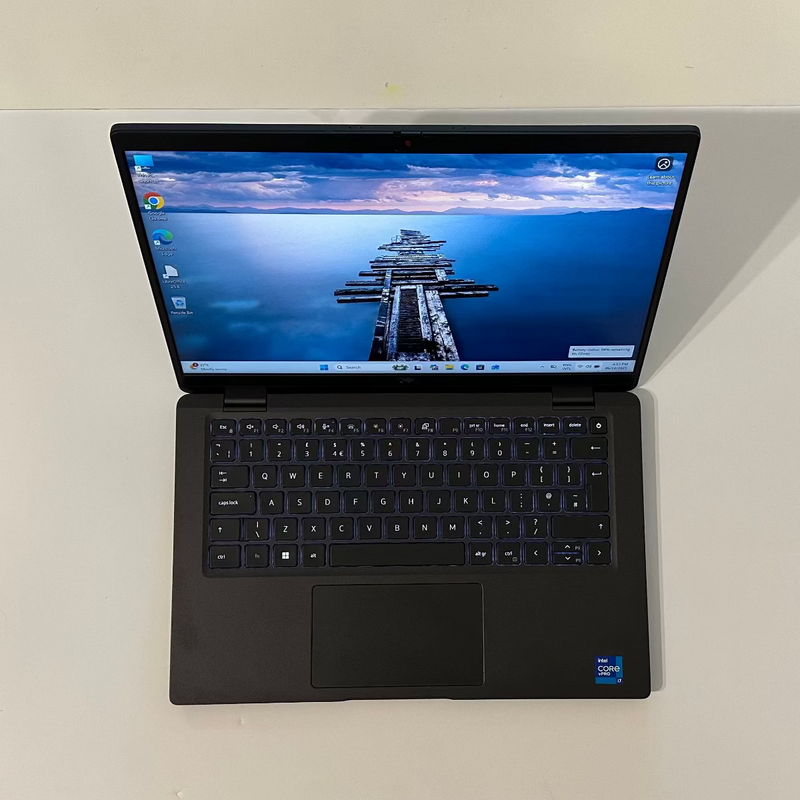 The Front View of the Dell Latitude 7420 - with 11th Generation of the Intel Core-i5, 256GB SSD and 16GB RAM