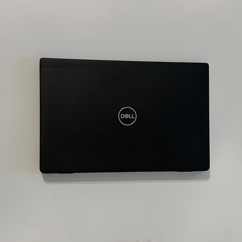 The Front View of the Dell Latitude 7420 - with 11th Generation of the Intel Core-i5, 256GB SSD and 16GB RAM